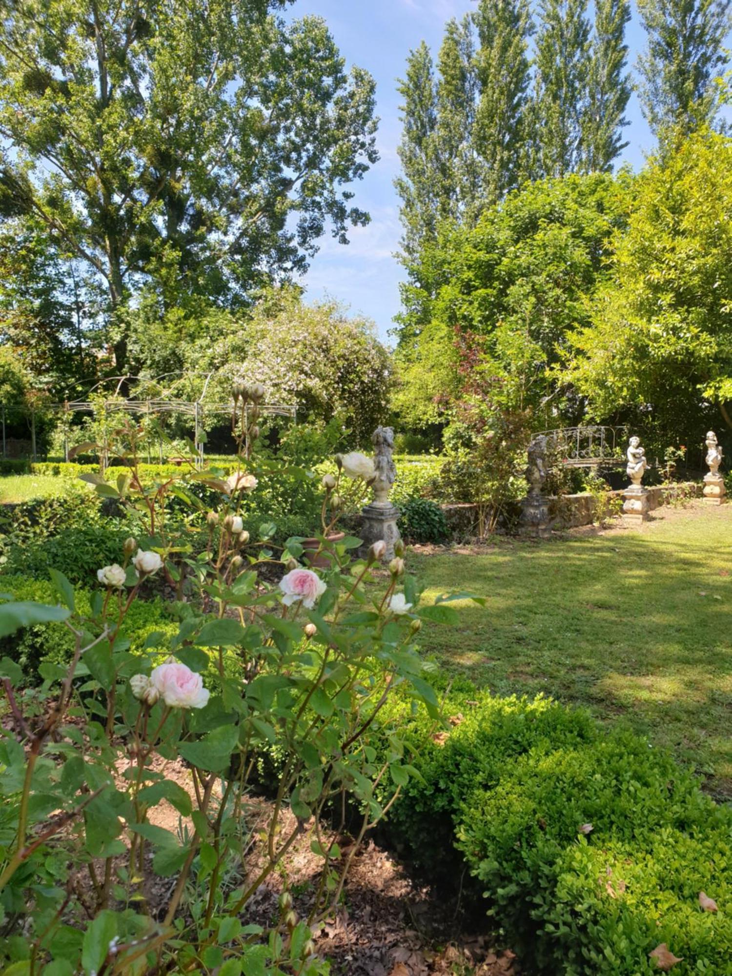 La Villa des Arts Savigne-l'Eveque Extérieur photo